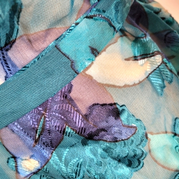 Vintage Wrap-Around Robe by Angelique / Size Medium - Picture 5 of 8